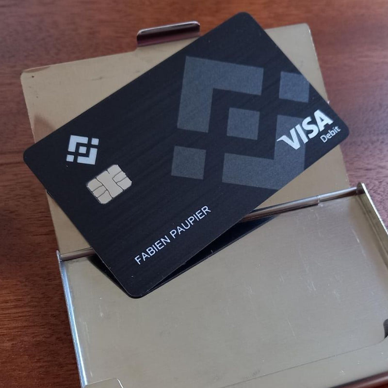 Carte crypto Binance noire